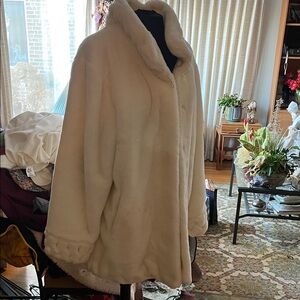 Elegant Cream Women's Coat